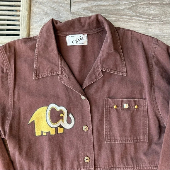 Vintage Brown Elephant Embossed Pattern Button Down Pleated Dress Made in Canada - Picture 5 of 16